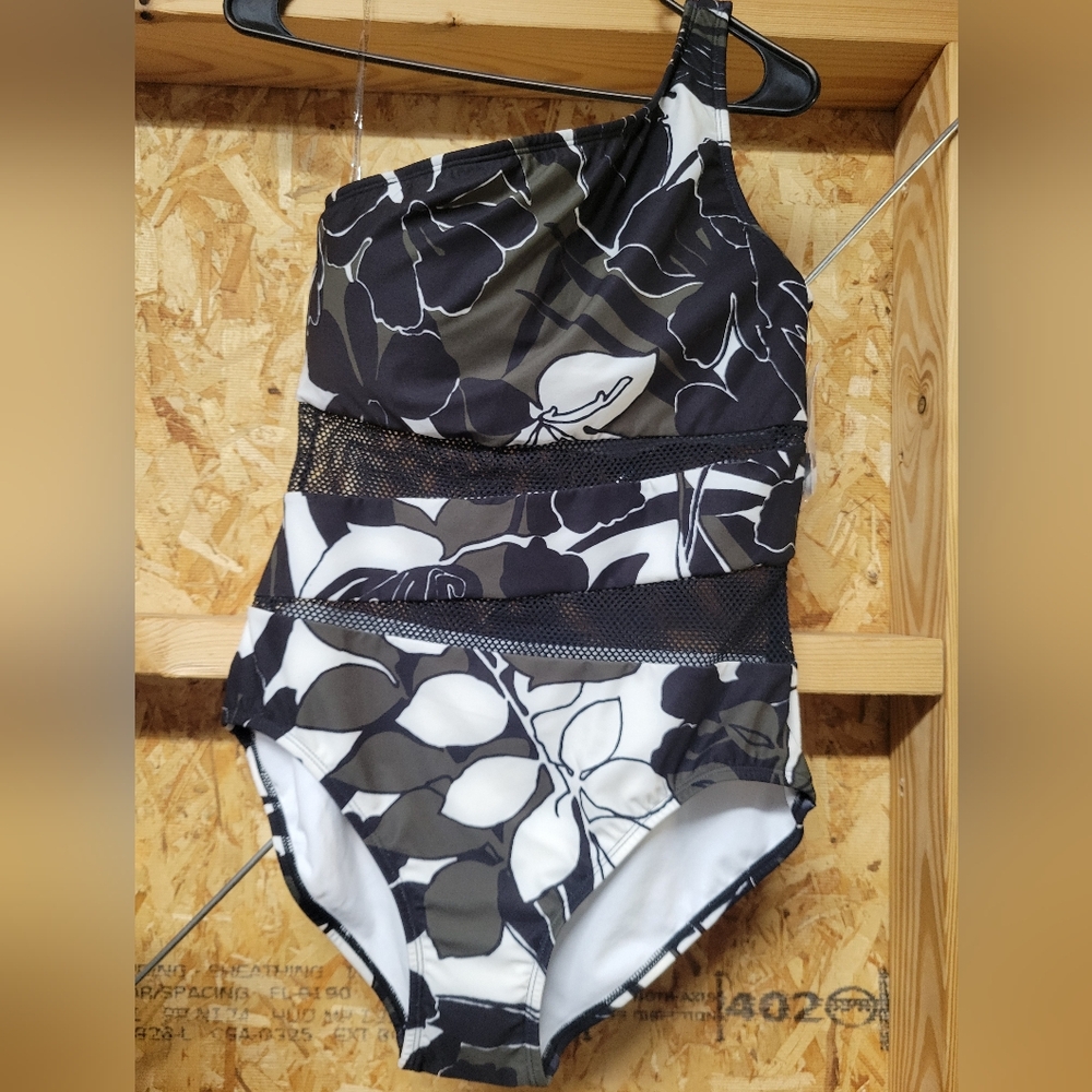 Carmen Marc Valvo NWT Black and White Floral One-Shoulder Swimsuit Mesh Panel 14